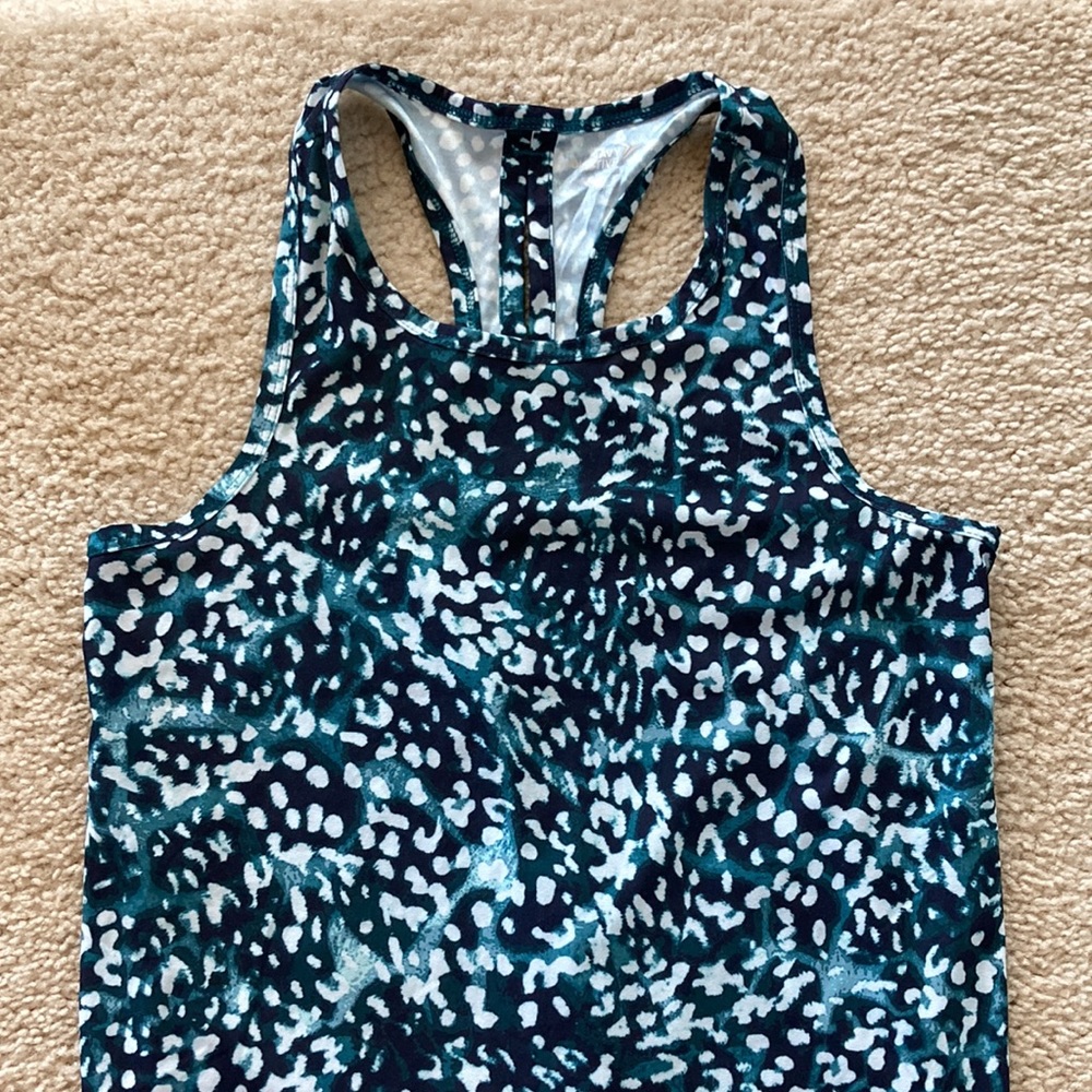 Old Navy Active Athletic Tank - Picture 2 of 7